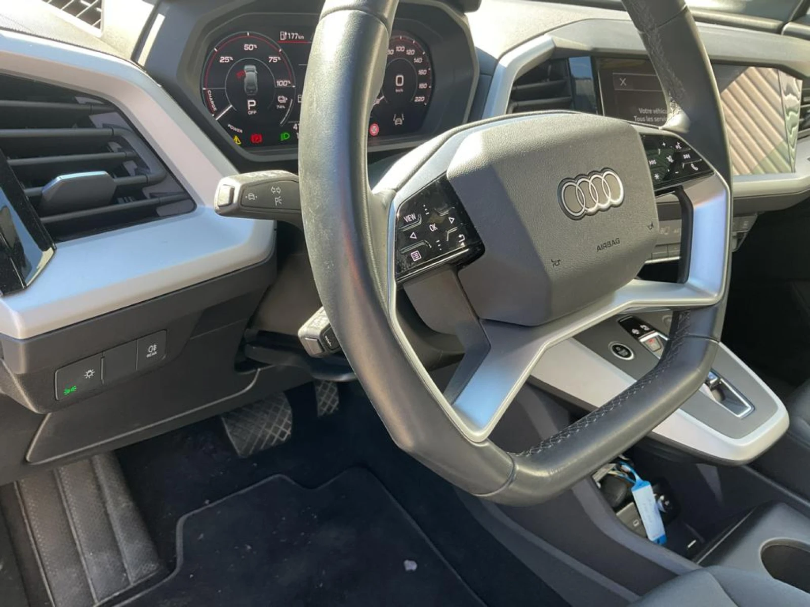 Audi Q4 E-tron 35, снимка 15 - Автомобили и джипове - 54344271