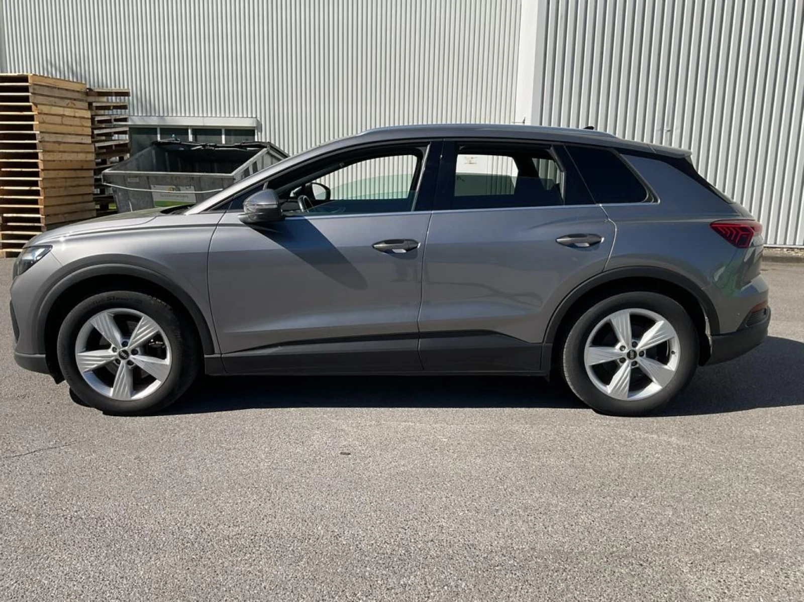 Audi Q4 E-tron 35, снимка 4 - Автомобили и джипове - 54344271