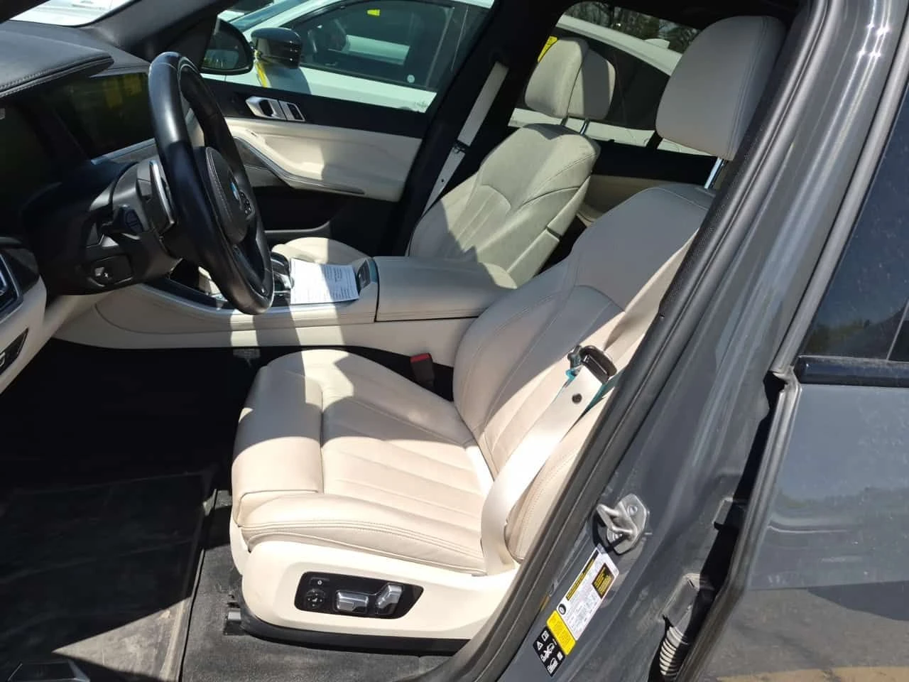 BMW X5 M/XDRIVE40I/CARFAX/ЛАЗЕРИ/МАСАЖ/ОБДУХ/ПАНОРАМА, снимка 7 - Автомобили и джипове - 54417276