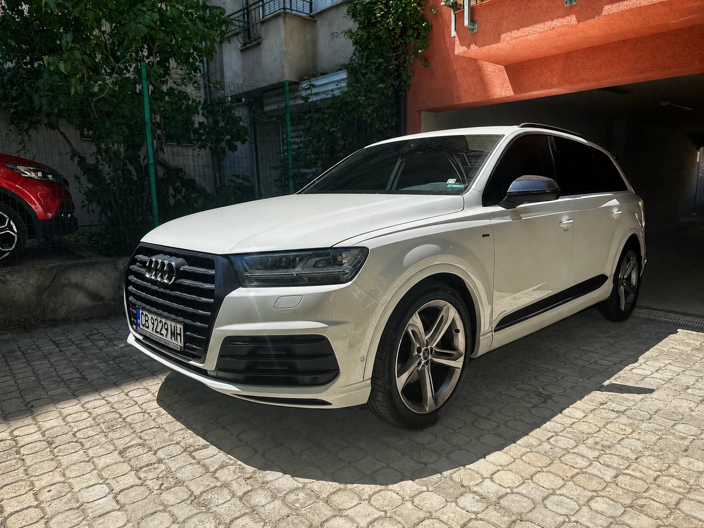 Audi Q7, снимка 2 - Автомобили и джипове - 55541156