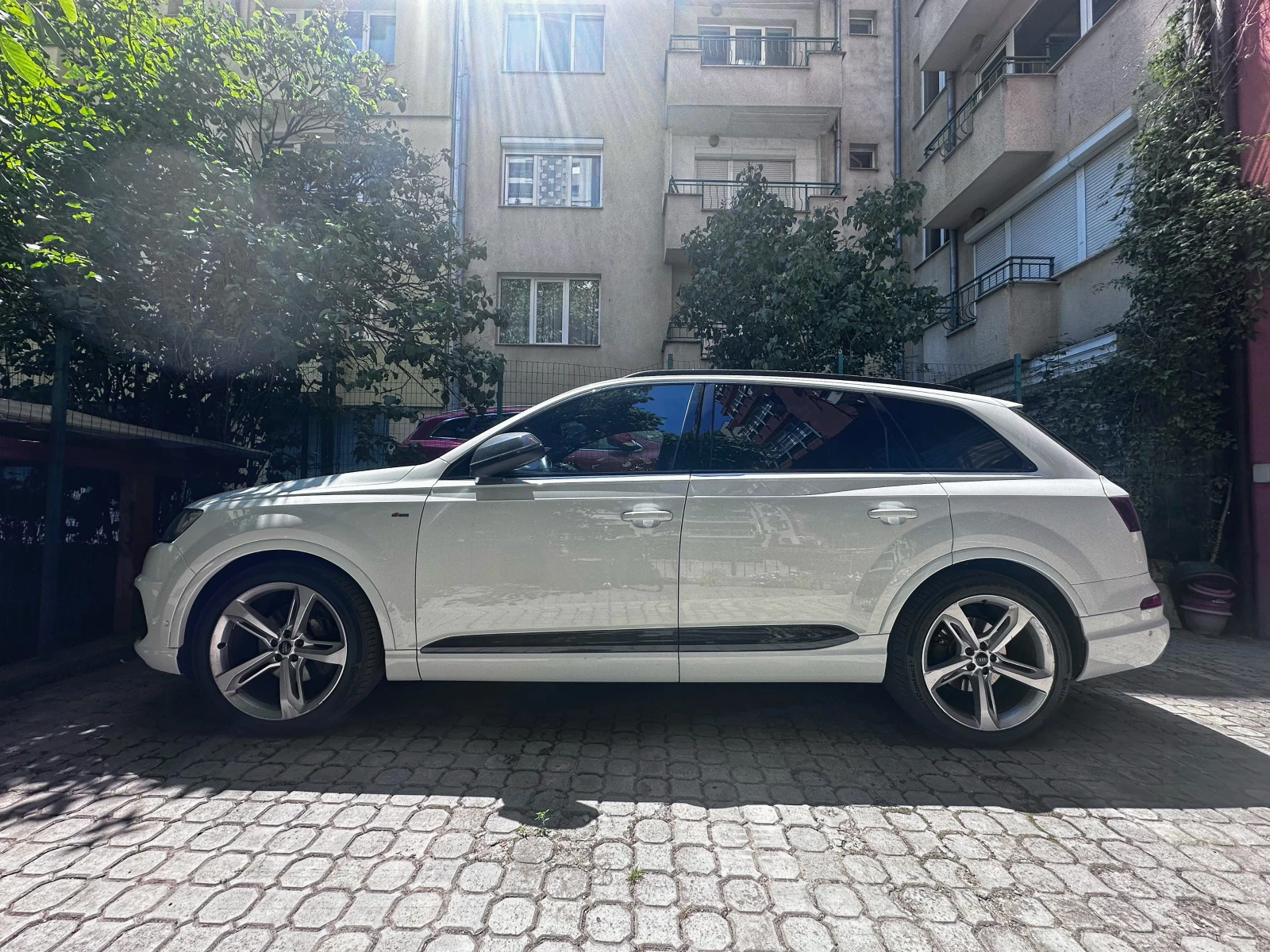 Audi Q7, снимка 4 - Автомобили и джипове - 55541156