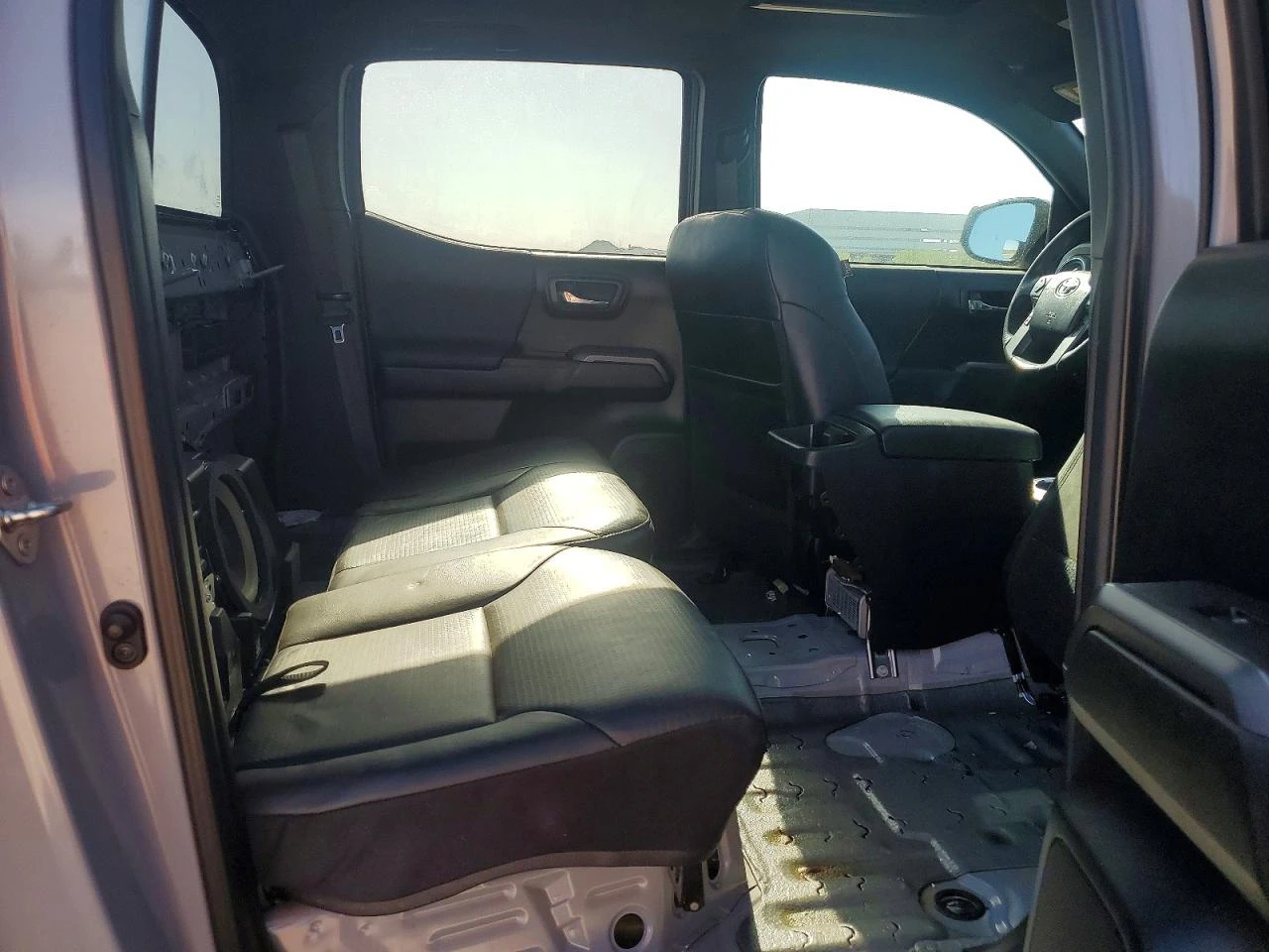 Toyota Tacoma 3.5* 4Х4* TRD SPORT* РЕАЛНИ КМ!, снимка 9 - Автомобили и джипове - 54893641