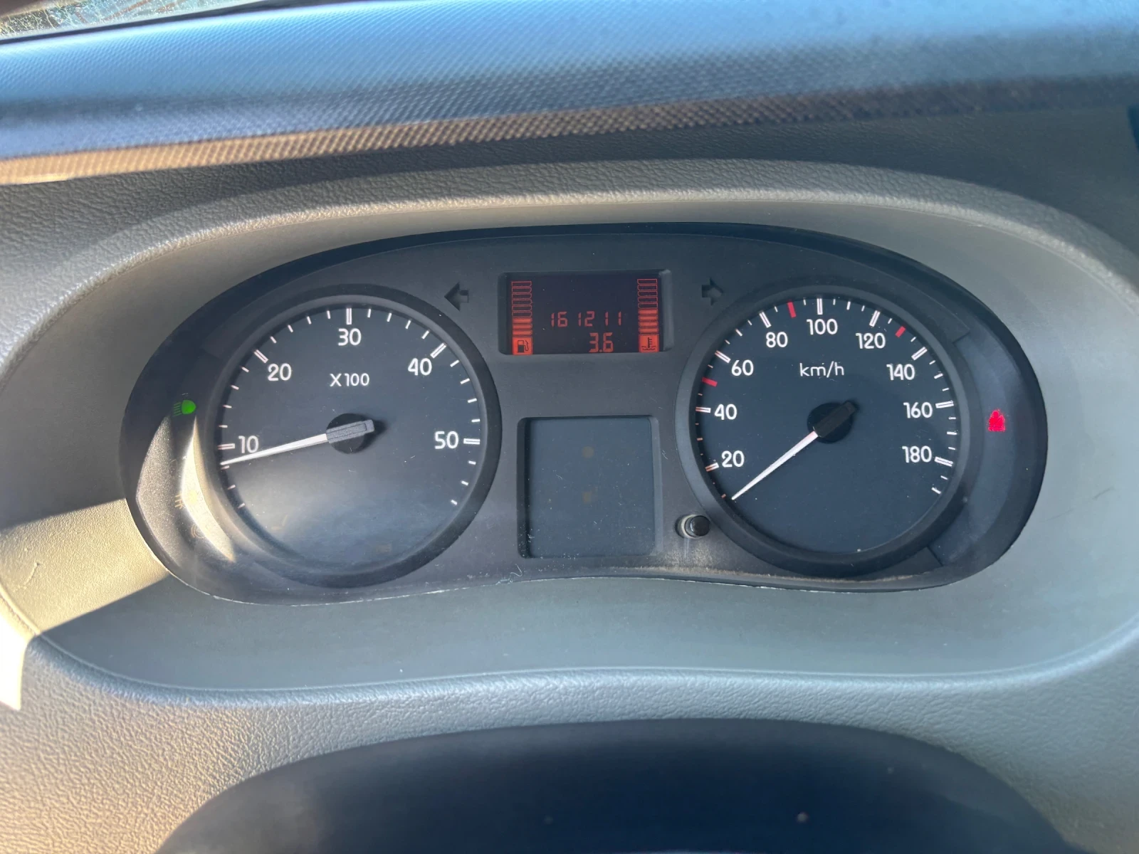Renault Master 2010+ ФЕЙС+ КЛИМА+ Н.ГУМИ+ 150хл км- КАТО НОВ - изображение 8