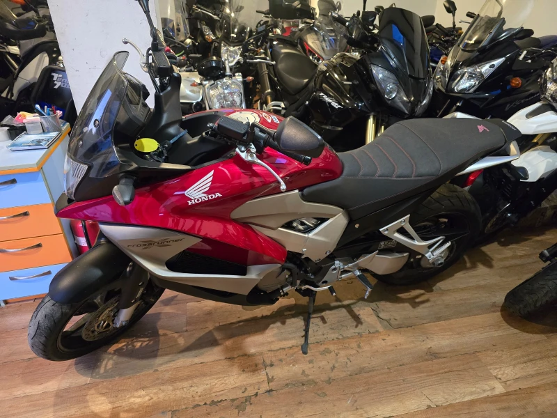 Honda Crossrunner 800i, снимка 2 - Мотоциклети и мототехника - 52313930