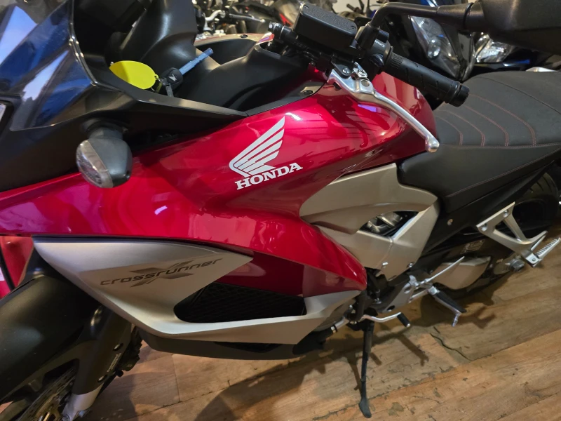 Honda Crossrunner 800i, снимка 4 - Мотоциклети и мототехника - 52313930