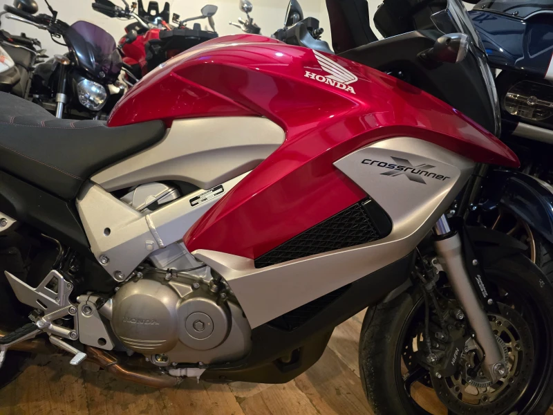 Honda Crossrunner 800i, снимка 9 - Мотоциклети и мототехника - 52313930