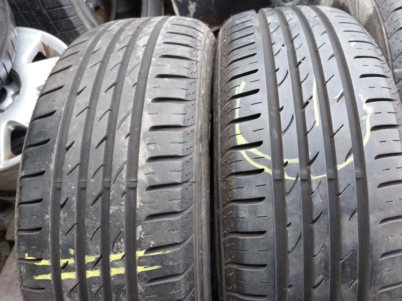 Гуми Летни 215/60R16, снимка 2 - Гуми и джанти - 36287574