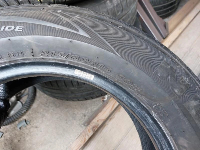 Гуми Летни 215/60R16, снимка 8 - Гуми и джанти - 36287574