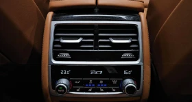 BMW 740 D * M SPORT * ОБДУХВАНЕ * ДИСТРОНИК * HEAD UP * , снимка 12