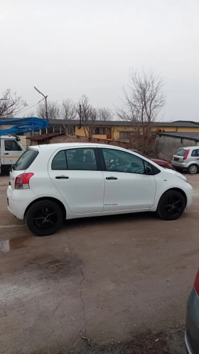 Toyota Yaris 1.0 Бензин, снимка 7