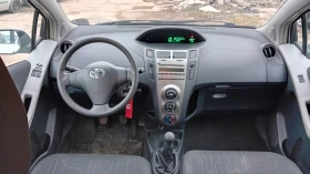 Toyota Yaris 1.0 Бензин, снимка 11