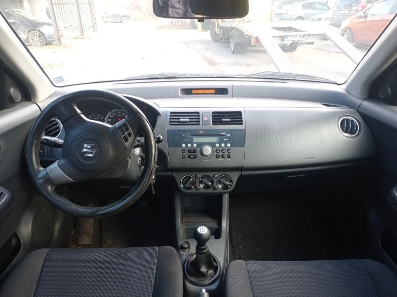 Suzuki Swift 1.3, снимка 7 - Автомобили и джипове - 46668198