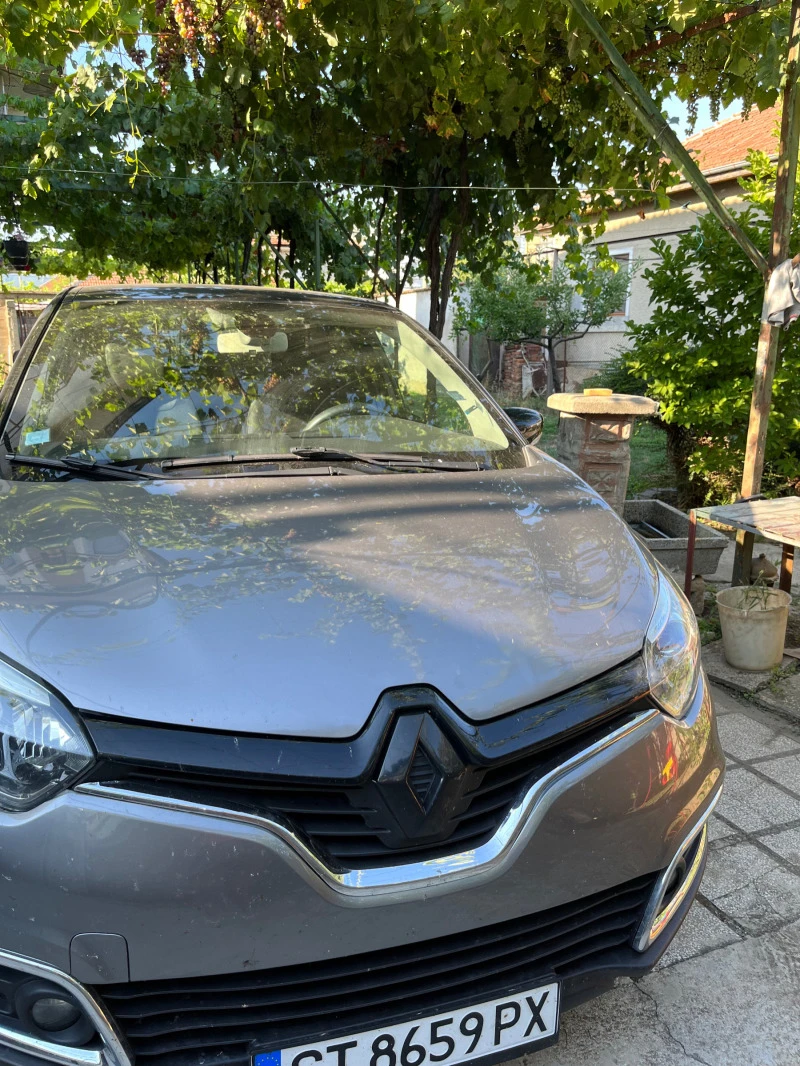 Renault Captur, снимка 11 - Автомобили и джипове - 46736114