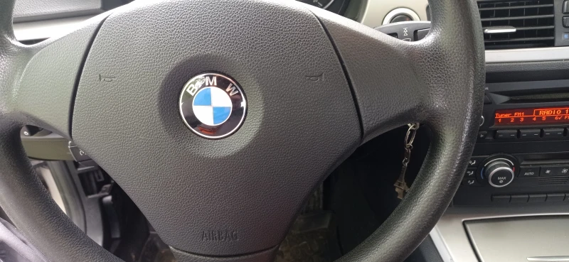 BMW 318, снимка 15 - Автомобили и джипове - 52680482