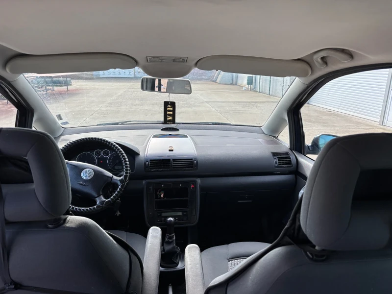 VW Sharan 1.9TDI 7местен, снимка 10 - Автомобили и джипове - 48432332