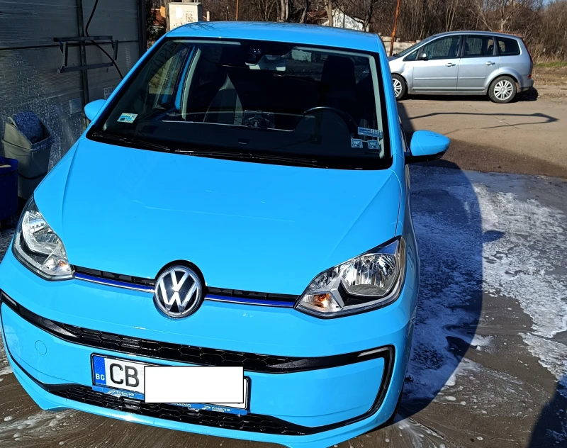 VW Up, снимка 1 - Автомобили и джипове - 49081436