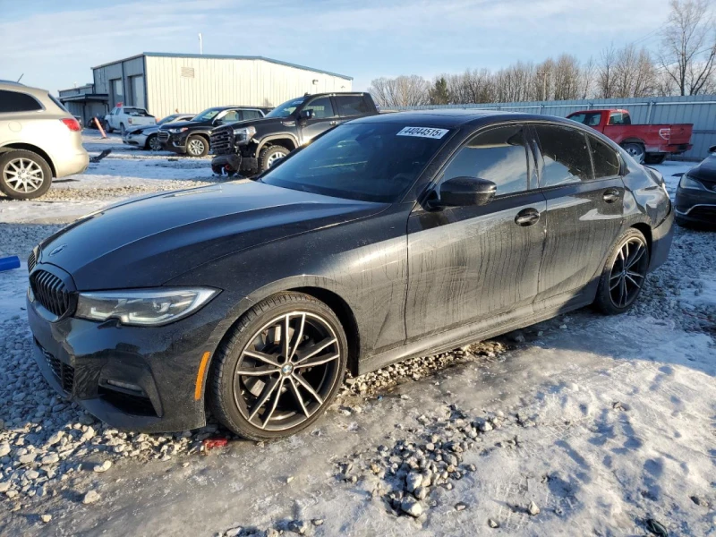 BMW 330 Шибидах* Подгрев на седалките* Carplay* , снимка 1 - Автомобили и джипове - 49181074