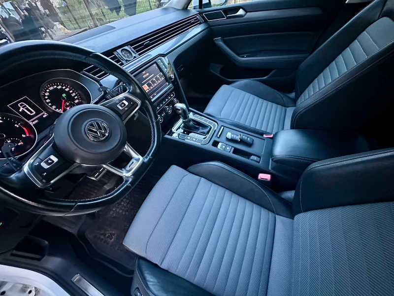 VW Passat R Line, снимка 15 - Автомобили и джипове - 51943755