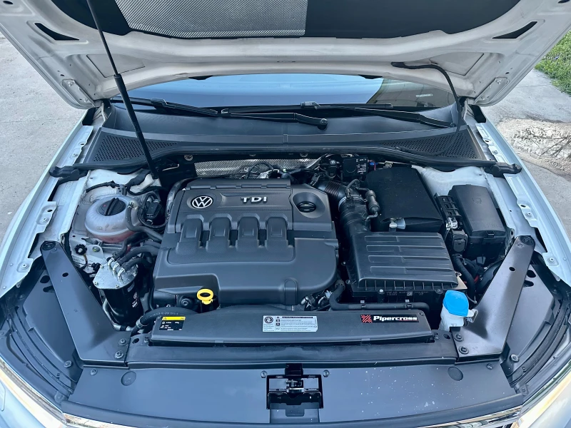 VW Passat R Line, снимка 16 - Автомобили и джипове - 51943755