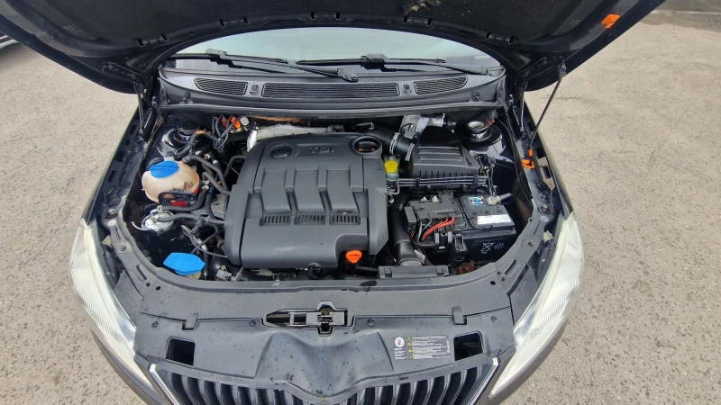 Skoda Fabia 1.2D//FACE/BELGIA VNOS/TOP/TOP, снимка 9 - Автомобили и джипове - 52199579