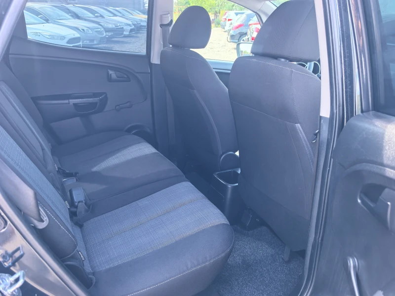 Kia Venga 1.4CRDI, снимка 12 - Автомобили и джипове - 51624140