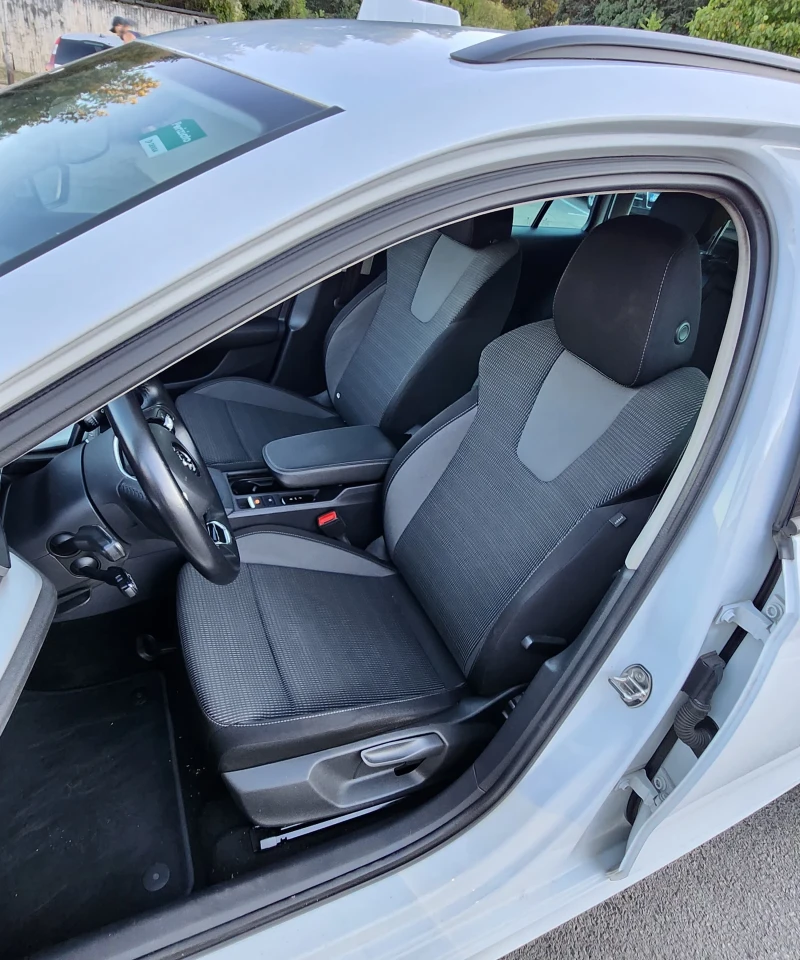 Skoda Octavia 2.0 TDI , снимка 9 - Автомобили и джипове - 52103093