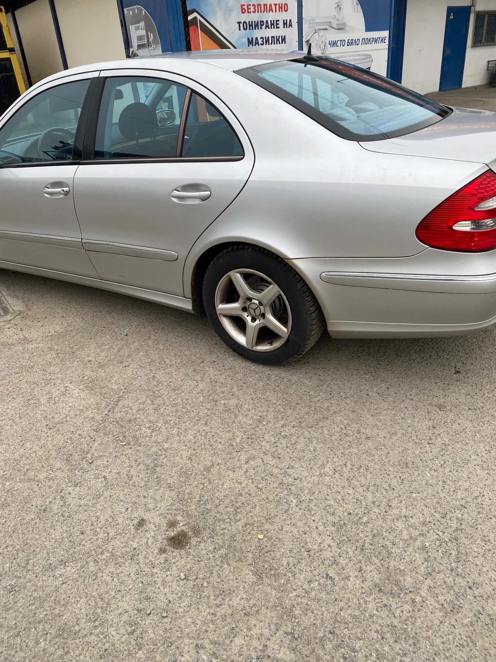 Mercedes-Benz E 260 2.6 I - изображение 3