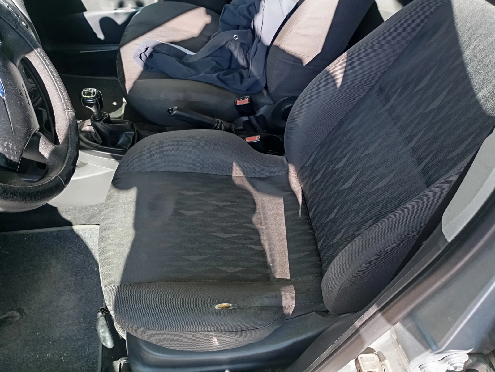 Ford Focus 1.6 газ-бензин - изображение 7