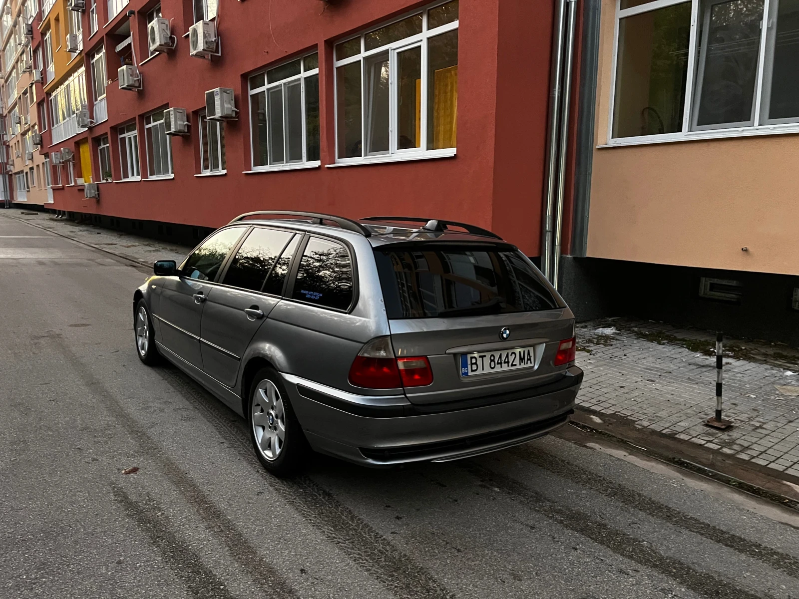 BMW 320 150 6скорости* NAVI* Carplay* RECARO*  - изображение 3