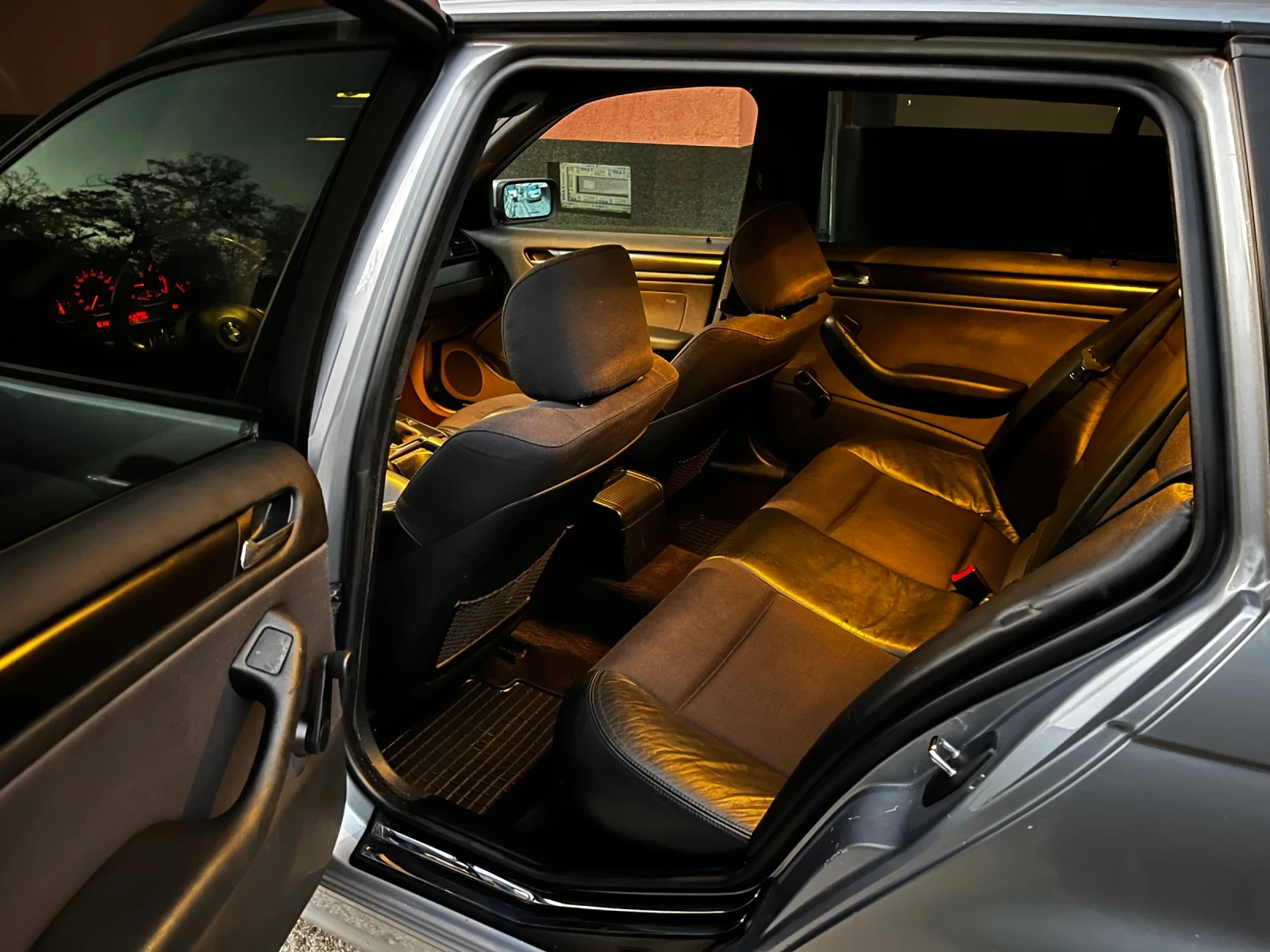 BMW 320 150 6скорости* NAVI* Carplay* RECARO*  - изображение 10