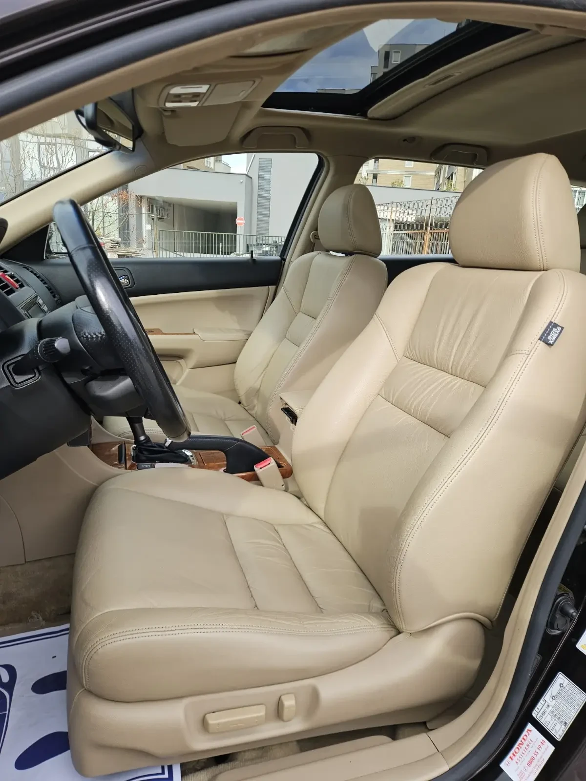 Honda Accord 2.4i-VTEC Пълна серв. история само в ХОНДА Цюрих, снимка 10 - Автомобили и джипове - 52490284