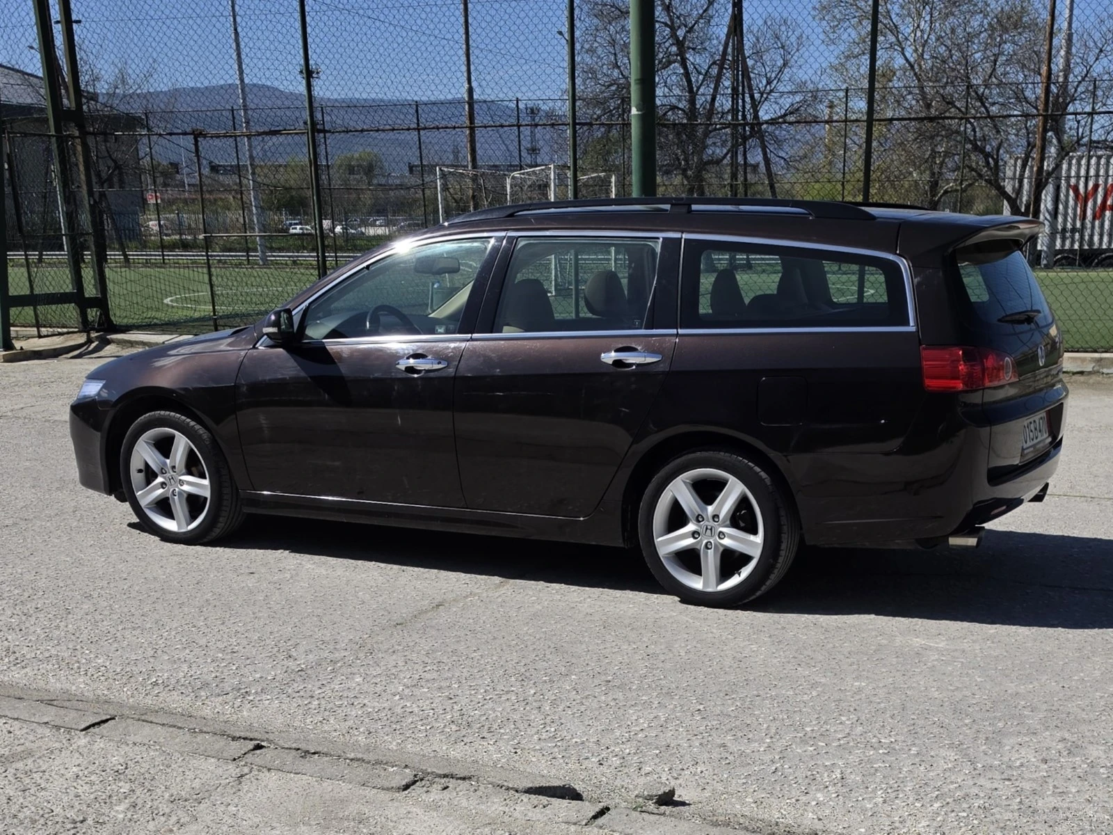 Honda Accord 2.4i-VTEC Пълна серв. история само в ХОНДА Цюрих, снимка 8 - Автомобили и джипове - 52490284