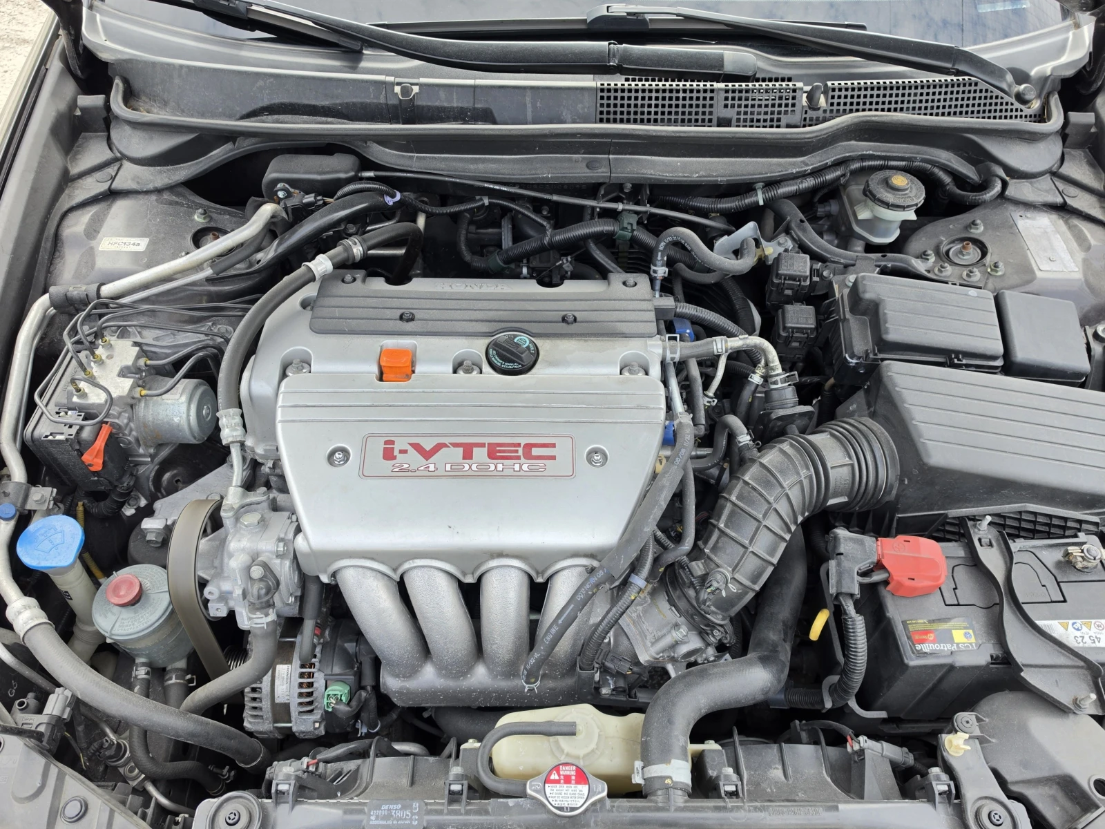 Honda Accord 2.4i-VTEC Пълна серв. история само в ХОНДА Цюрих, снимка 9 - Автомобили и джипове - 52490284