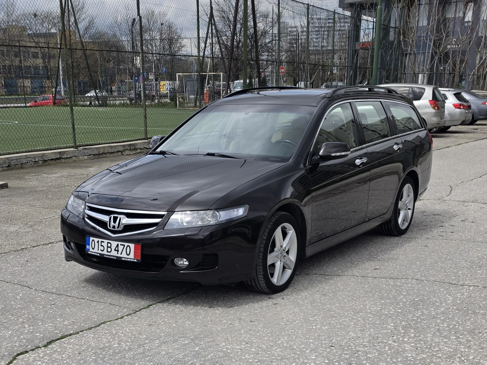 Honda Accord 2.4i-VTEC Пълна серв. история само в ХОНДА Цюрих