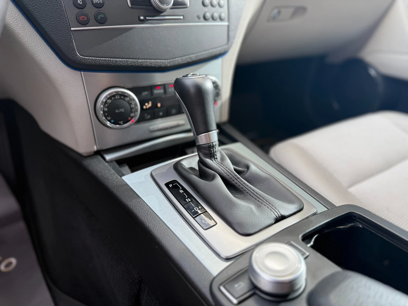 Mercedes-Benz C 200 6  /CDI 136.. // | Mobile.bg   10