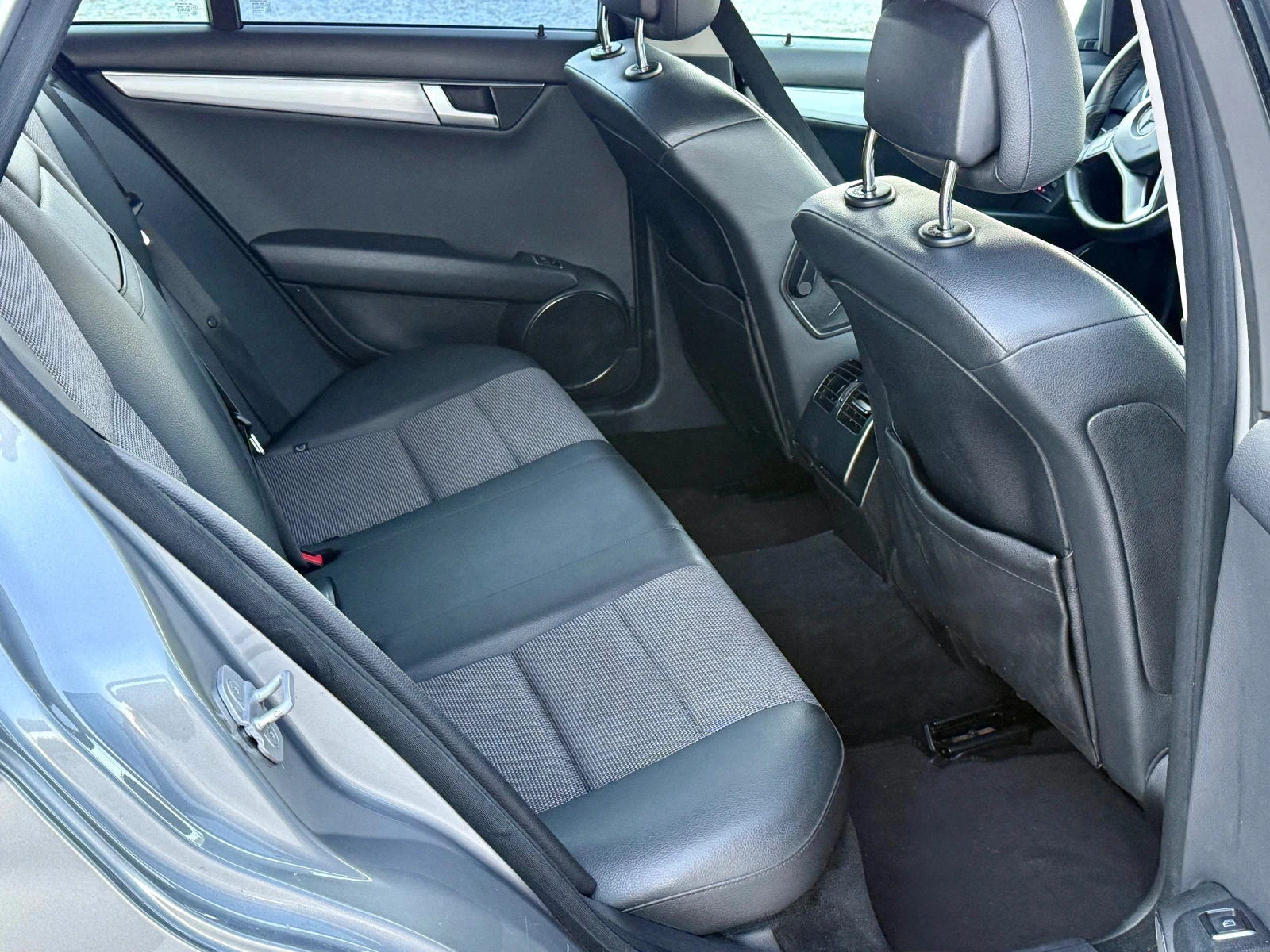 Mercedes-Benz C 220 AMG Line Avantgarde 170�� | Mobile.bg � ����������� 11