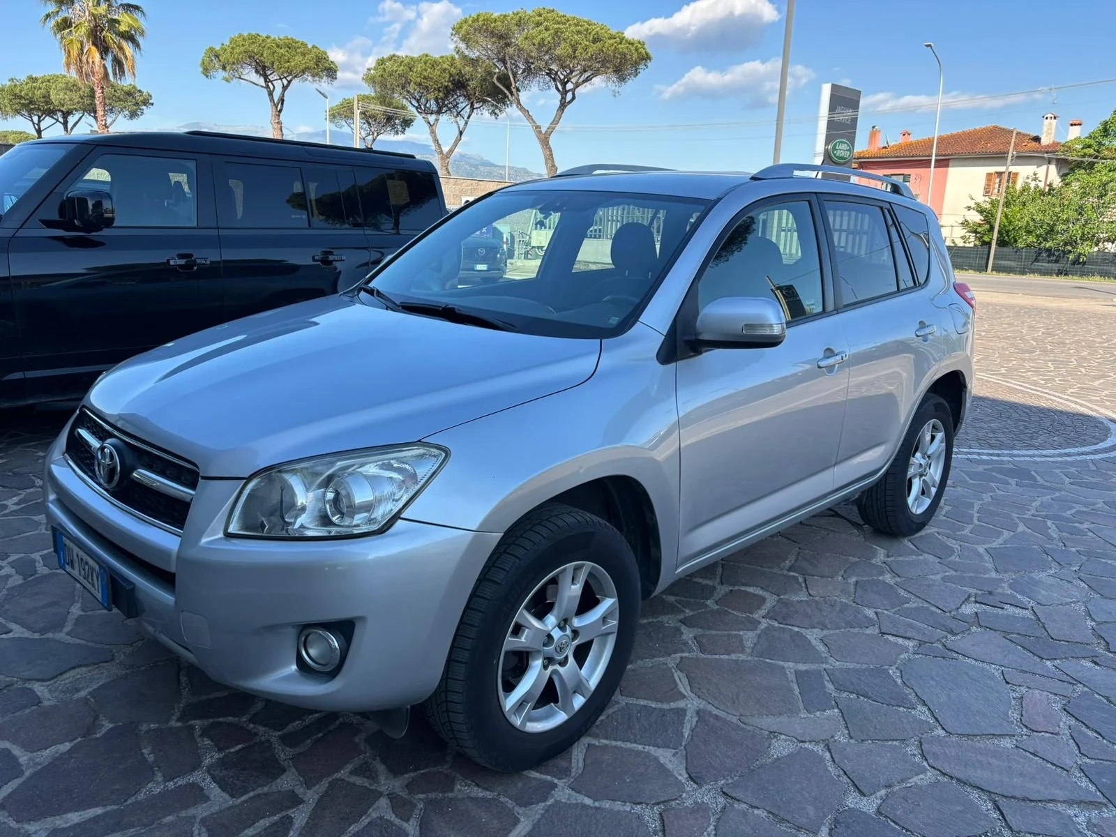 Toyota Rav4 2.2 d 150 к.с. ВСИЧКИ ЕКСТРИ, снимка 3 - Автомобили и джипове - 54346400