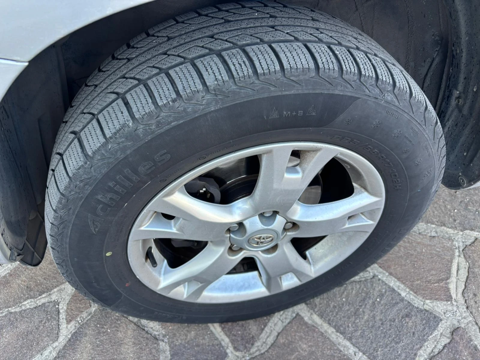 Toyota Rav4 2.2 d 150 к.с. ВСИЧКИ ЕКСТРИ, снимка 14 - Автомобили и джипове - 54346400