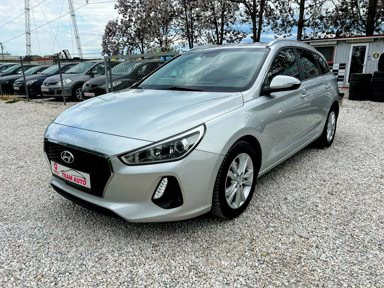 Hyundai I30 1.4T 140PS. 177000KM/NAVI/CAMERA, снимка 3 - Автомобили и джипове - 54358395