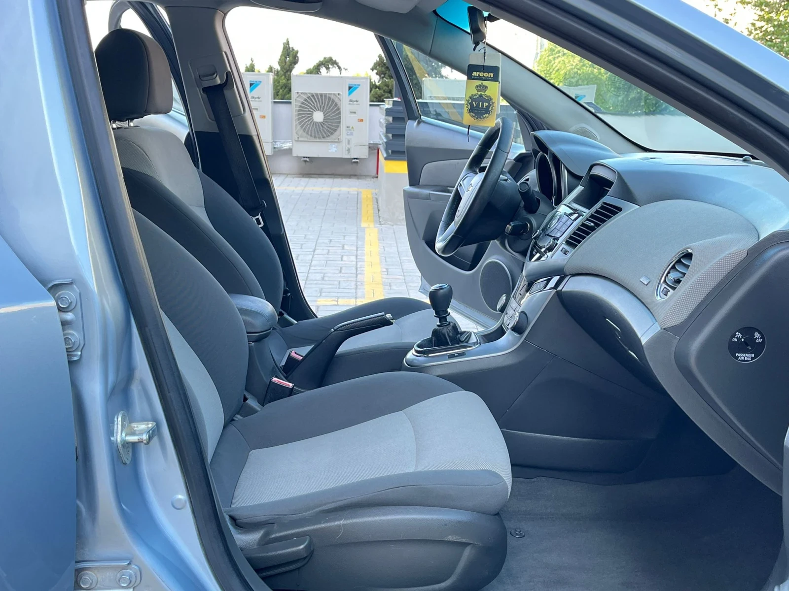 Chevrolet Cruze 1.6I/ГАЗ/БЕНЗИН, снимка 14 - Автомобили и джипове - 54645272