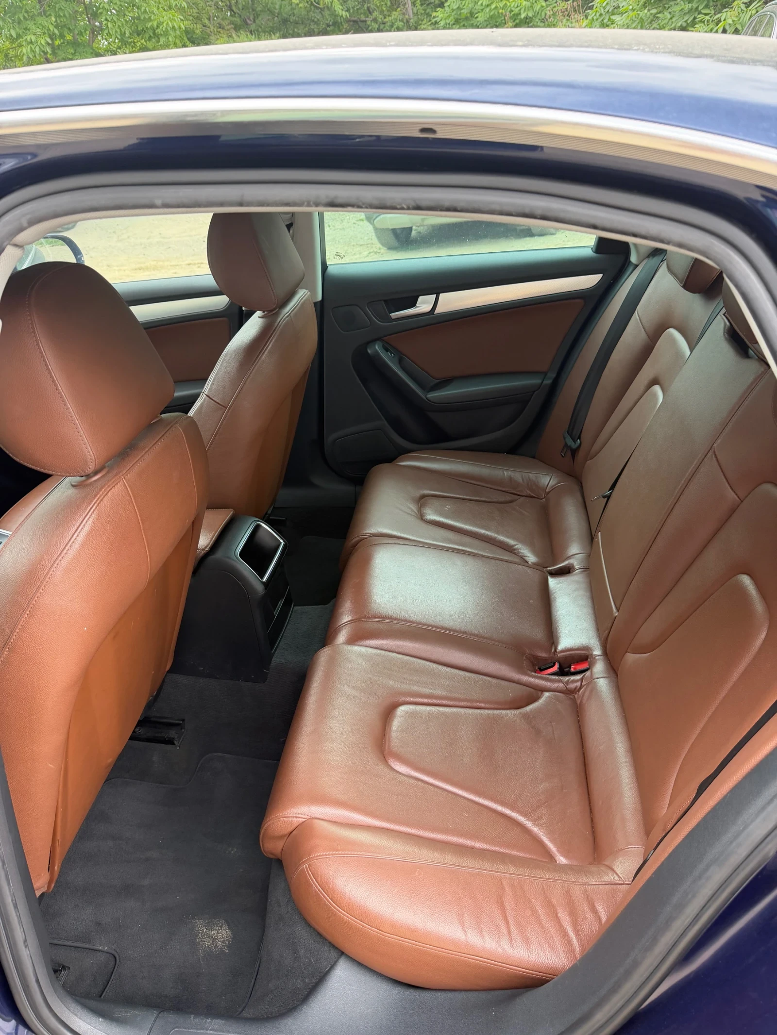 Audi A4 B8 2.0 TDI 143 к.с, снимка 9 - Автомобили и джипове - 54755049
