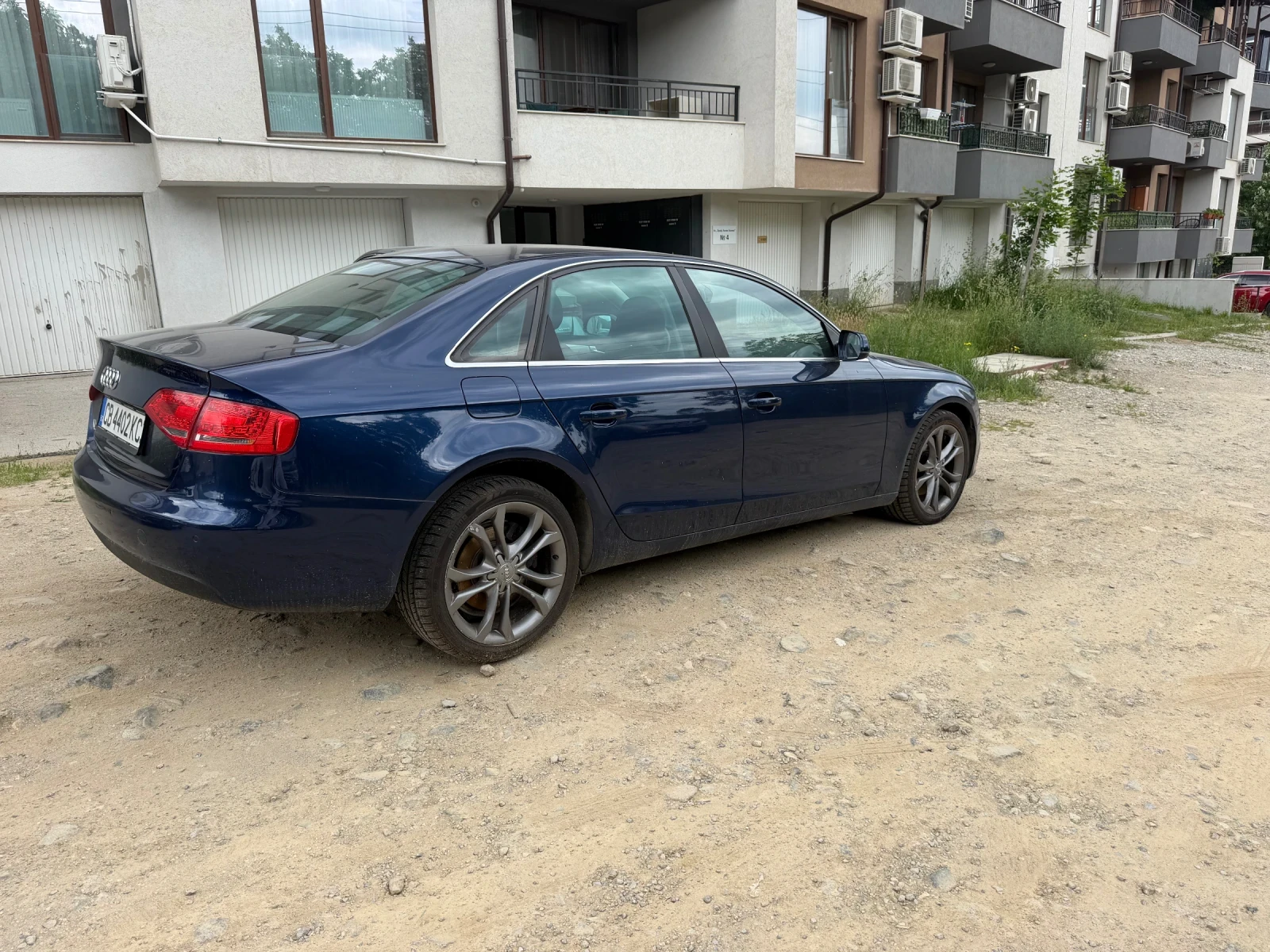 Audi A4 B8 2.0 TDI 143 к.с, снимка 11 - Автомобили и джипове - 54755049