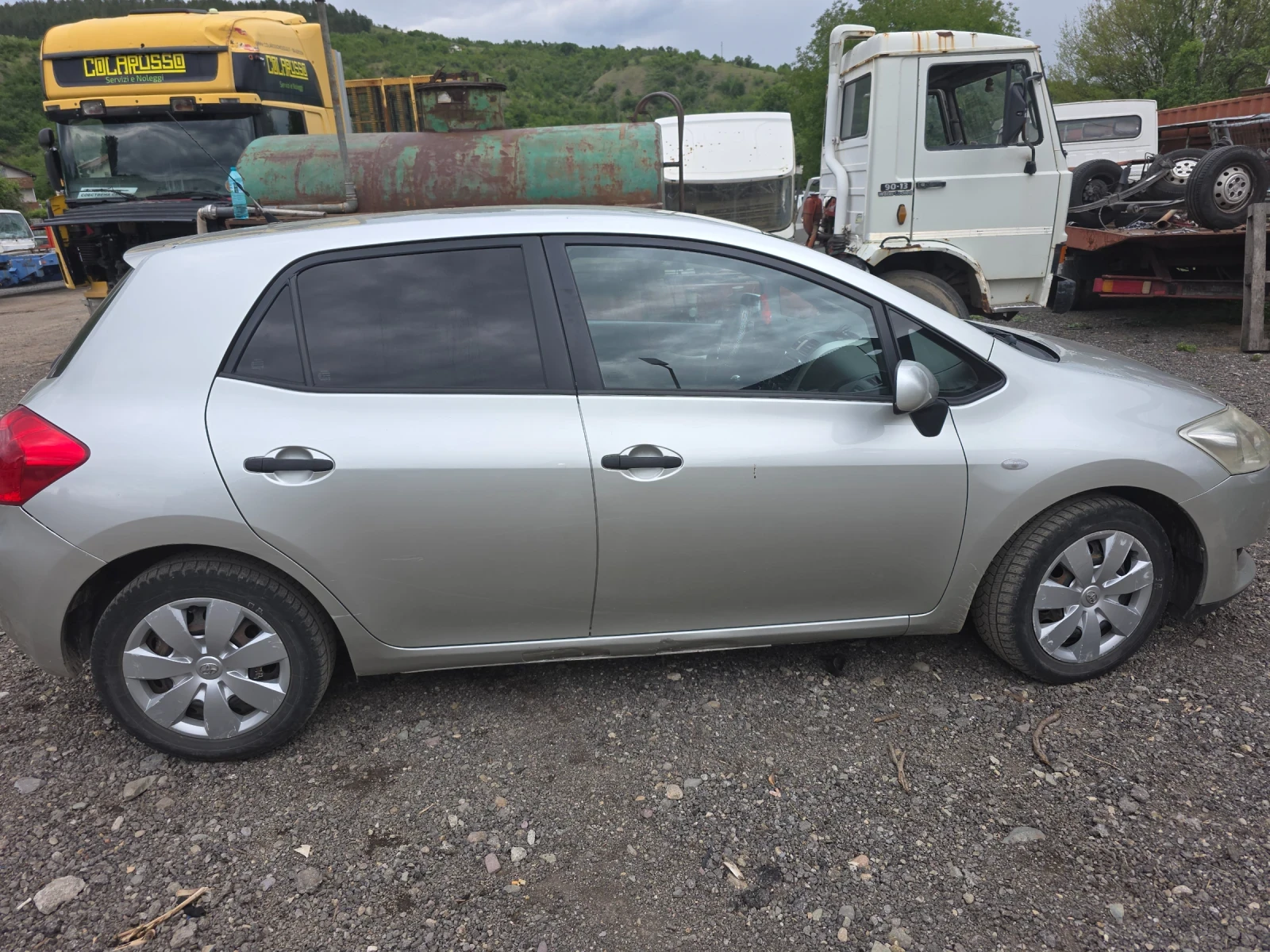 Toyota Auris, снимка 4 - Автомобили и джипове - 55657021