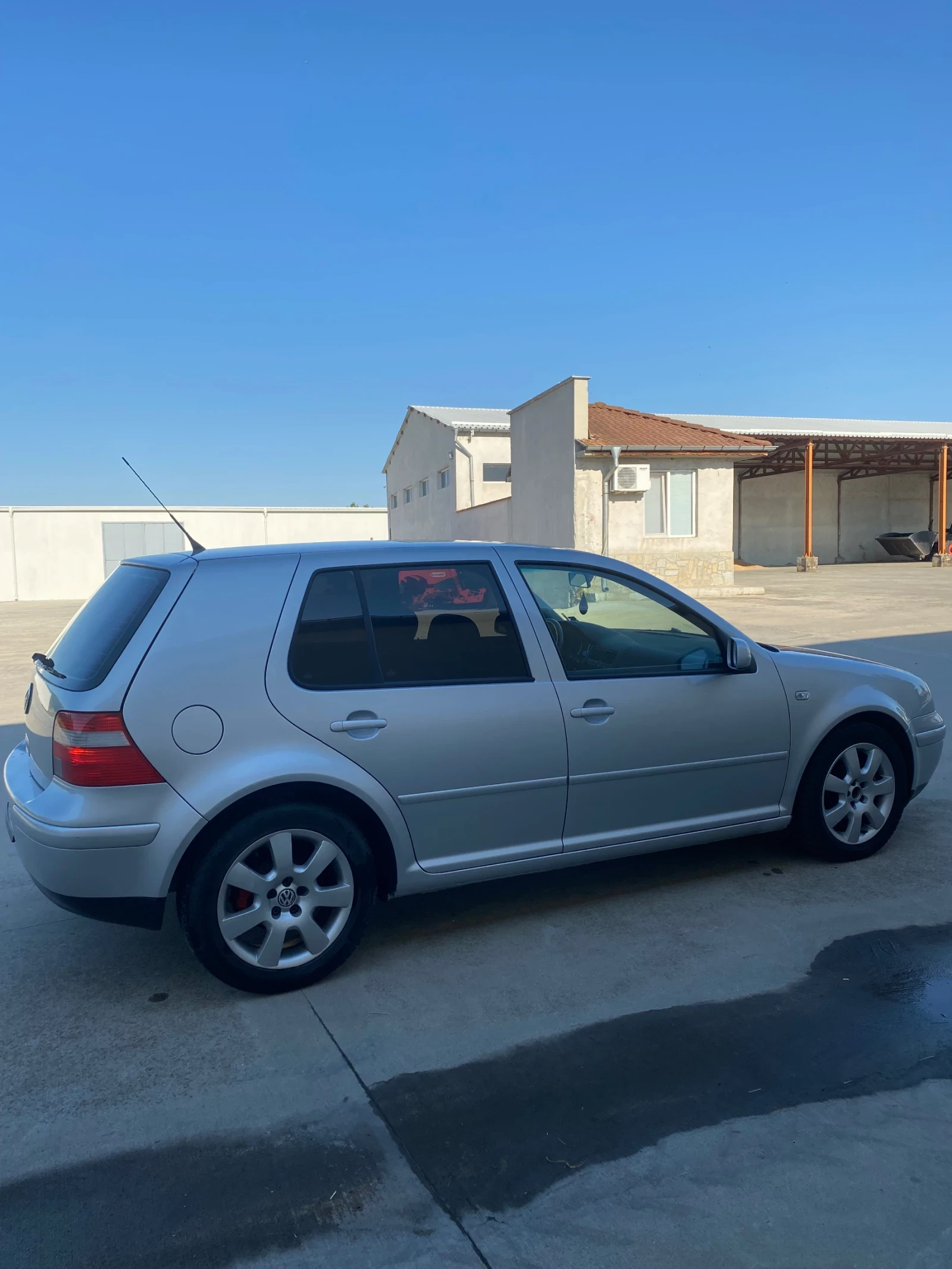 VW Golf 1.6, снимка 4 - Автомобили и джипове - 55450521