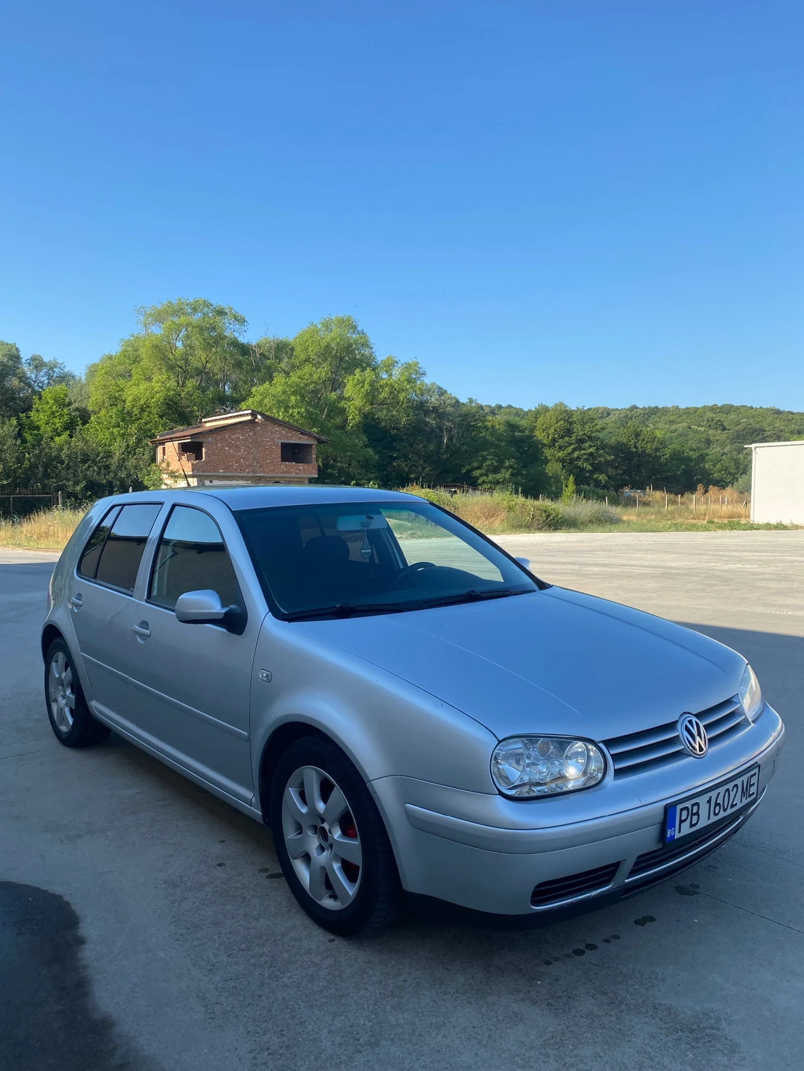 VW Golf 1.6, снимка 3 - Автомобили и джипове - 55450521