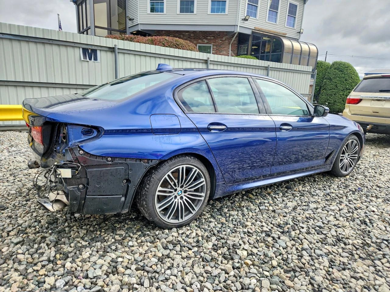 BMW 530 * X-DRIVE* M-PACK* �������* DISTRONIC* 360-CAM* HA | Mobile.bg � ����������� 5