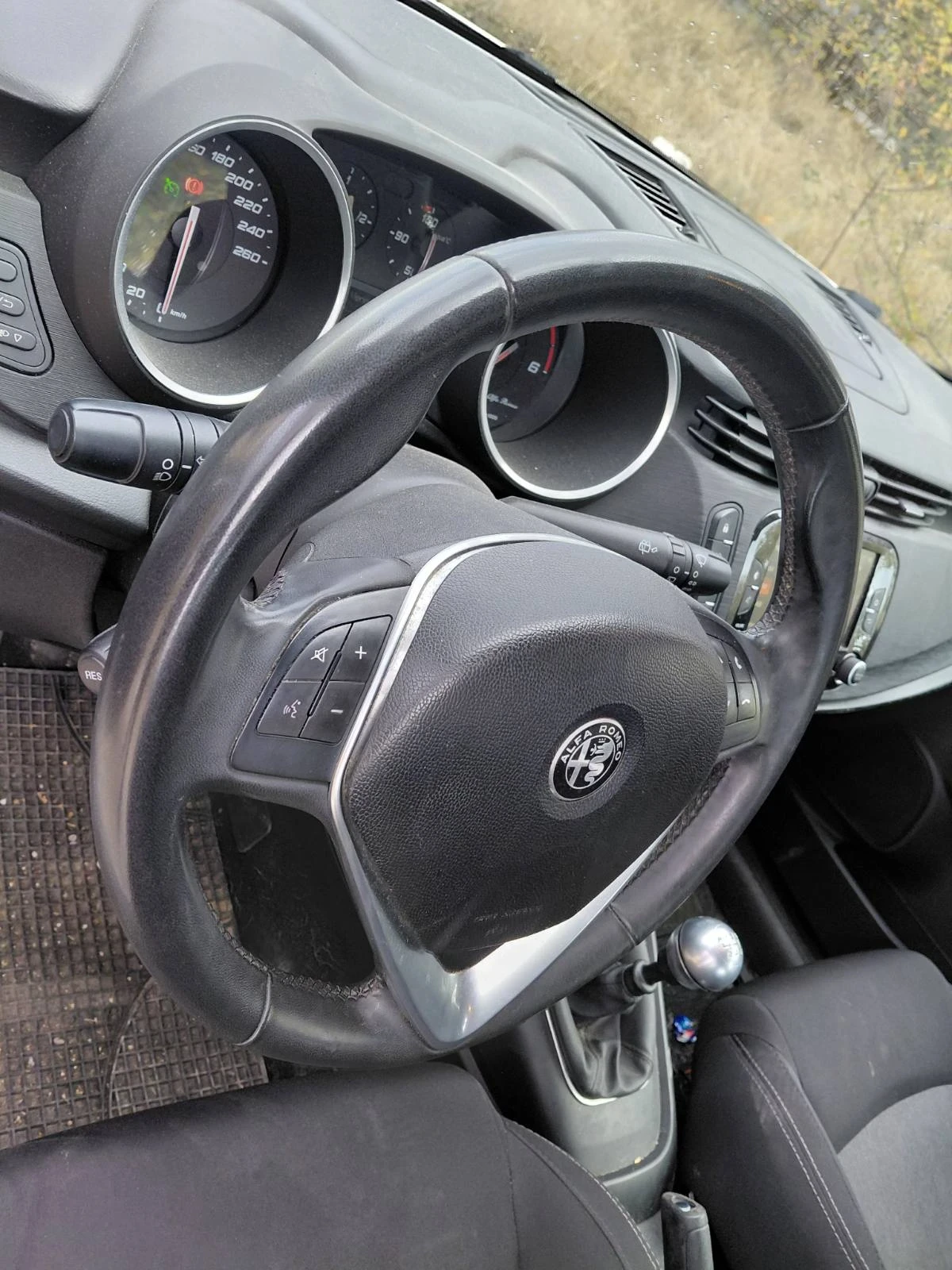 Alfa Romeo Giulietta 1.6jtd 120ks 2017ks -�� ����� | Mobile.bg � ����������� 14