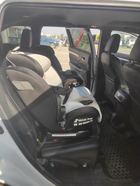 Toyota Highlander XLE / Хибрид / 7+ 1 / Активен дистроник , снимка 16