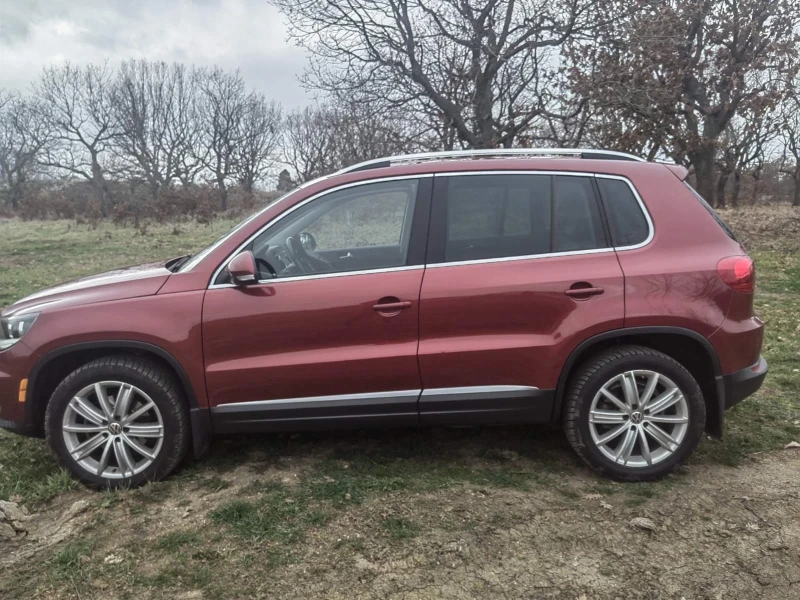 VW Tiguan, снимка 4 - Автомобили и джипове - 49047989