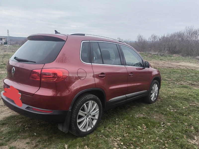 VW Tiguan, снимка 3 - Автомобили и джипове - 49047989